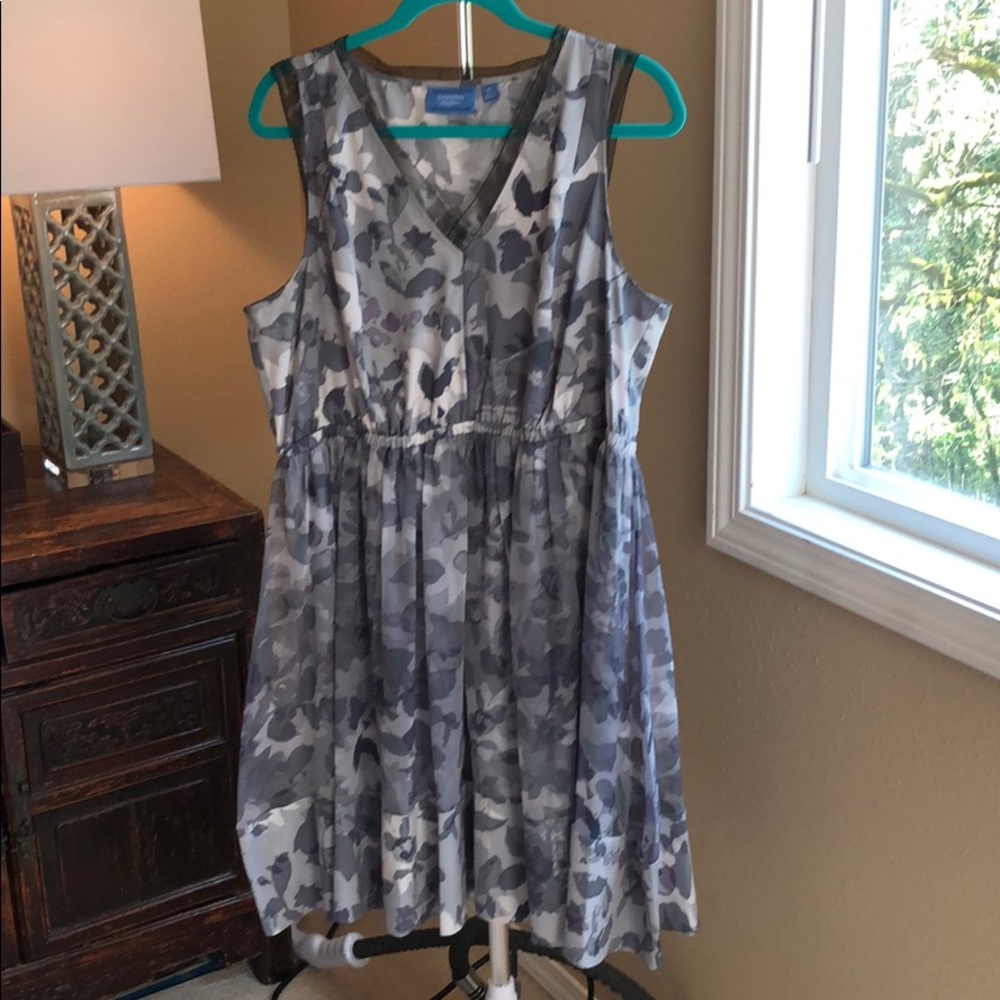 Simply Vera Dress